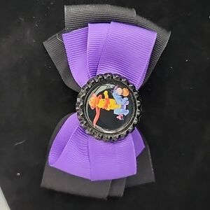 Nwot Winnie the Pooh and Eyeore Halloween Hair bow